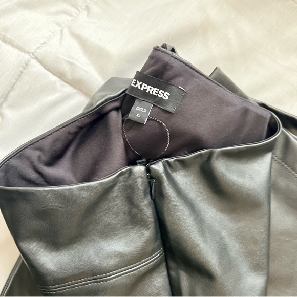 - NWOT Vegan Leather Pencil Skirt XL - Picture 8 of 8